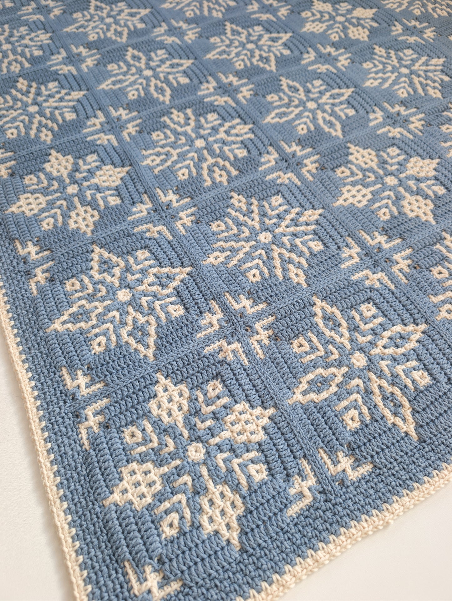 Winter Whispers Deken