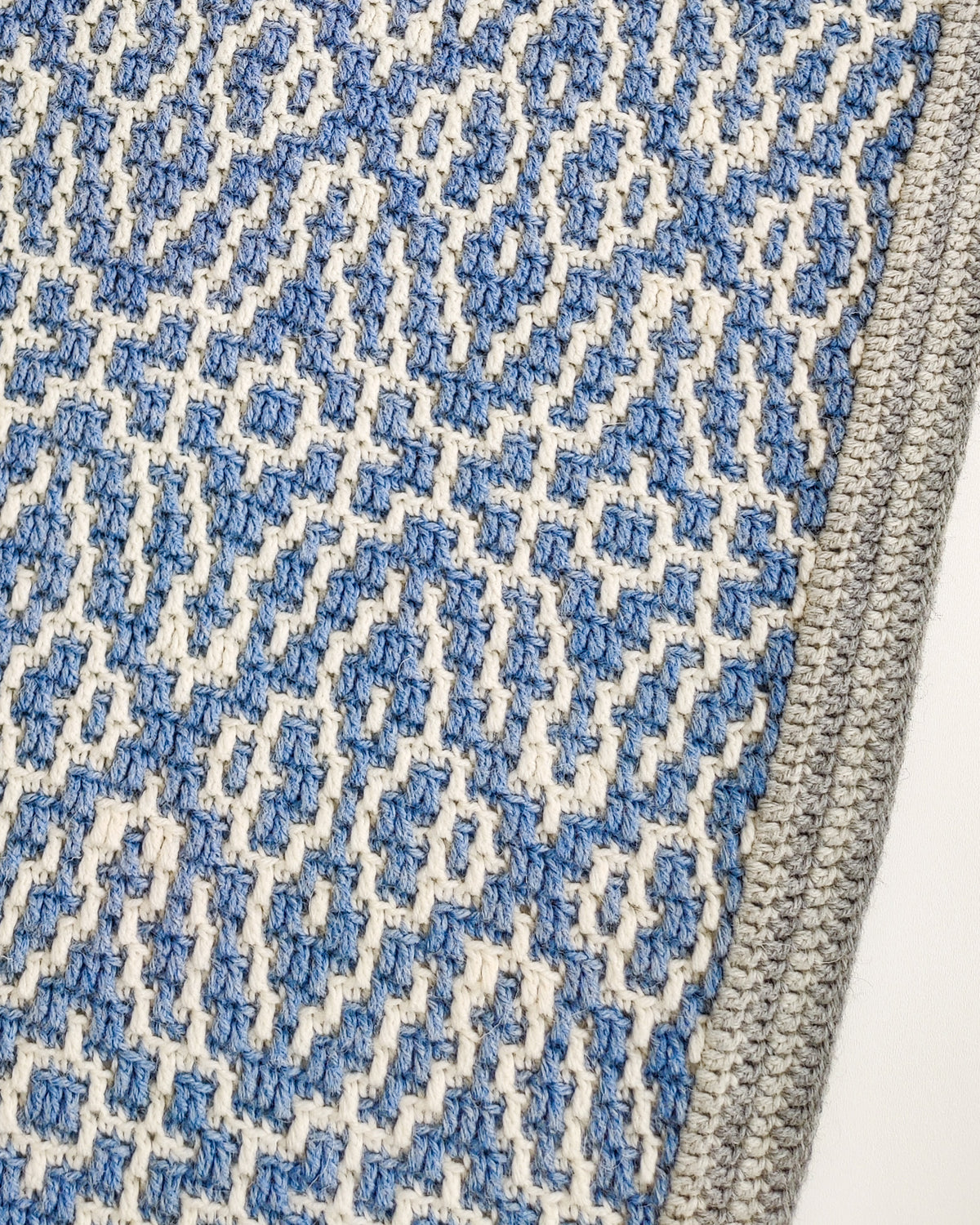 Blue Arabesque Mosaic Blanket