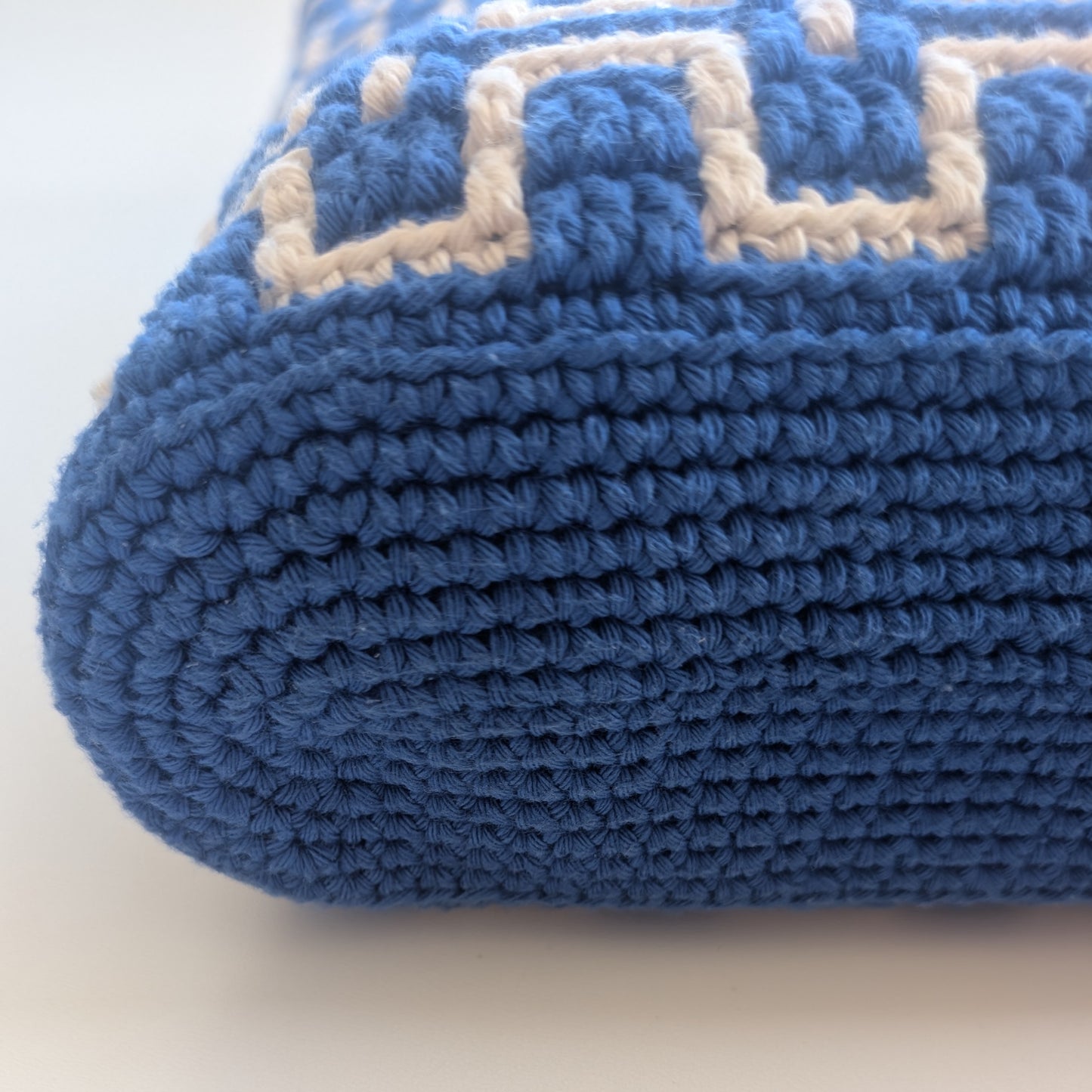 Azure Maze Tas